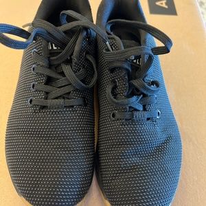 NO BULL WOMEN'S GUM TRAINER+ $139.00 SZ 7.5